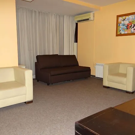 Hotel елица