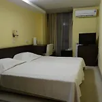 елица Hotel 3*