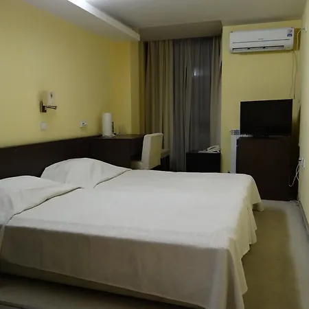елица Hotell 3*