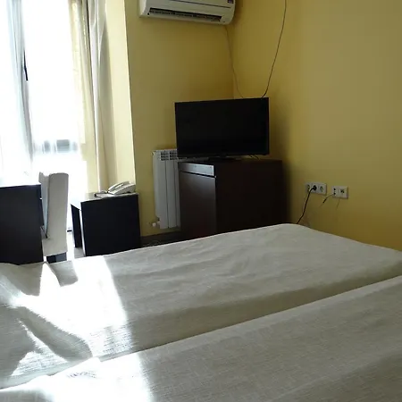 Hotell елица