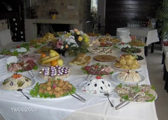 елица Hotell 3*